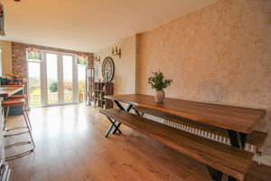 Photo 25- click for photo gallery